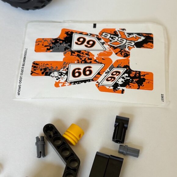 Lego Set 9392 Quad Bike Technic 2 in 1 Build With Instruction Manual 4-Wheeler - Picture 4 of 9